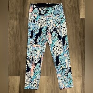 Lilly Pulitzer Weekender Luxletic Legging in High Tide Navy Party in Paradise